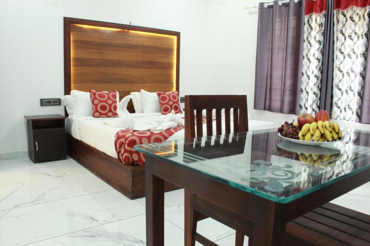 The Mountcourt Hotel Munnar Kültér fotó