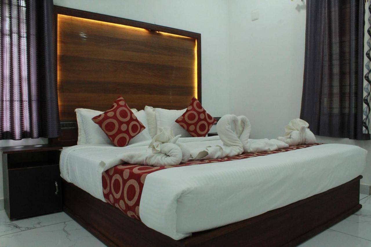 The Mountcourt Hotel Munnar Kültér fotó